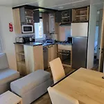 Camping Mh 305 3 Et 1 Salle De Bain Dan 4 Etoiles Saint-Julien-en-Born