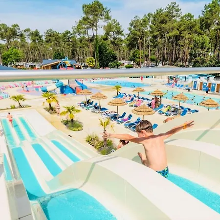 Mh 305 3 Et 1 Salle De Bain Dan 4 Etoiles Camping *