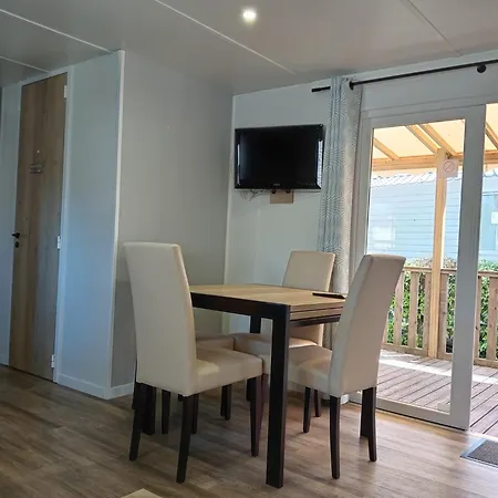 Mh 305 3 Et 1 Salle De Bain Dan 4 Etoiles