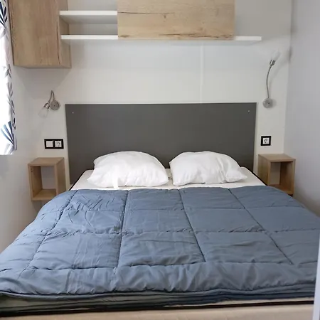 Mh 305 3 Et 1 Salle De Bain Dan 4 Etoiles Saint-Julien-en-Born