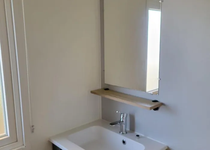 Mh 305 3 Et 1 Salle De Bain Dan 4 Etoiles *